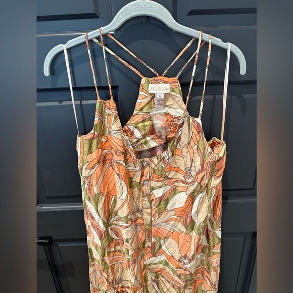 Flirty and fun dress - Picture 3 of 6